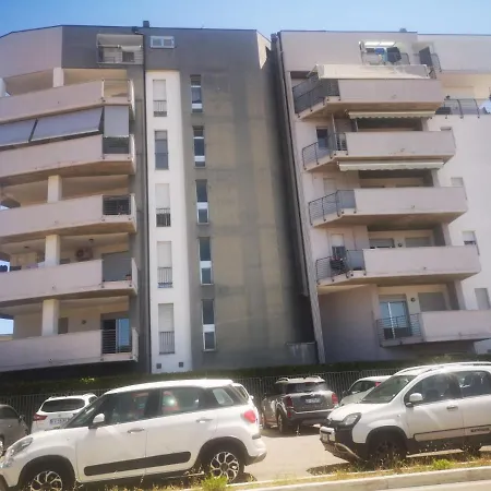 לינה וארוחת בוקר Camera Per Uomini פסקרה